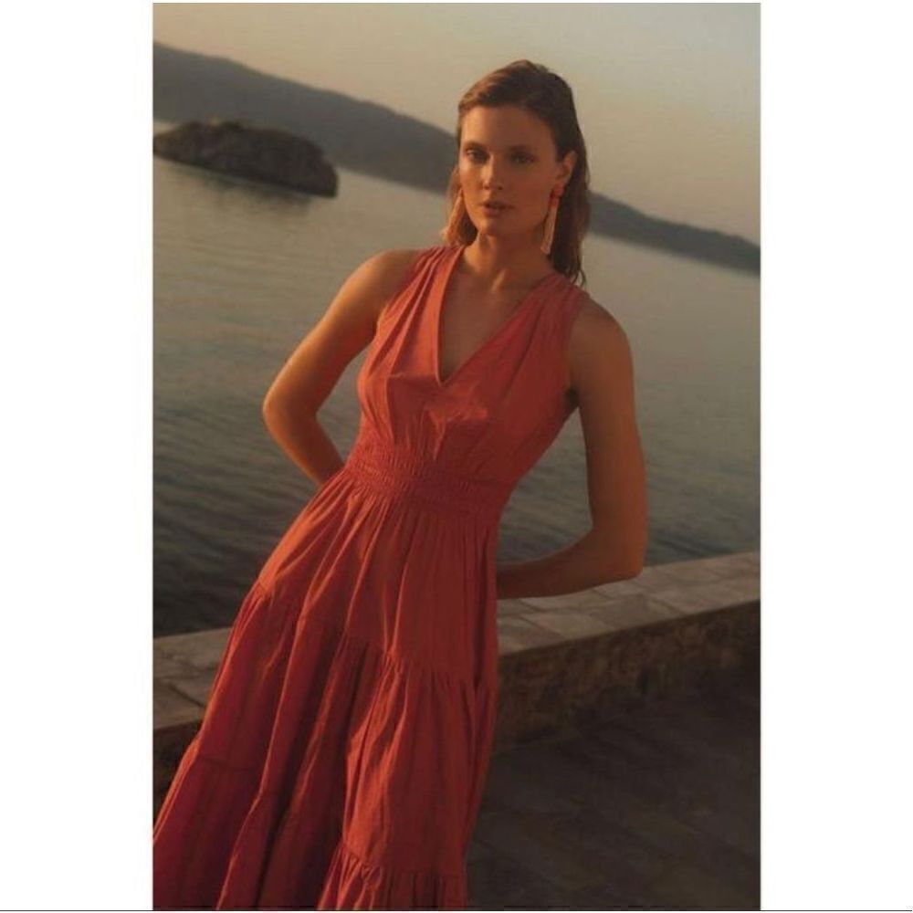 Anthropologie - Pink Rose Maeve Tiered Midi
Smocked Casual Maxi Dress size 4